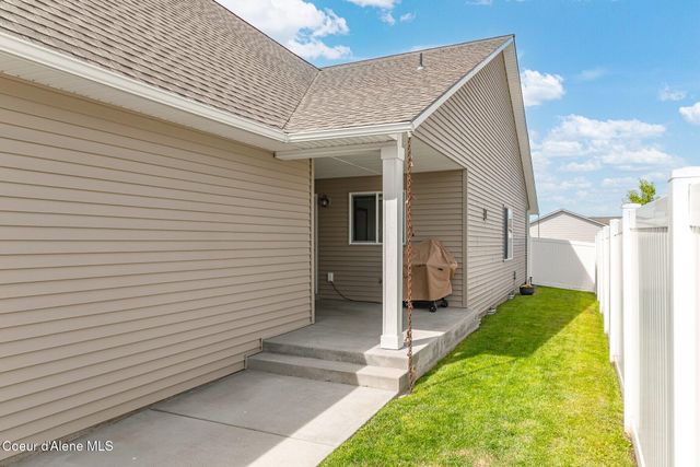 8724 N Spokane ST, Post Falls, ID 83854