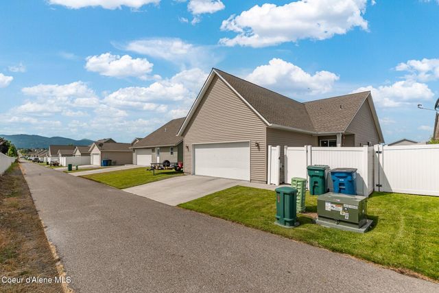 8724 N Spokane ST, Post Falls, ID 83854