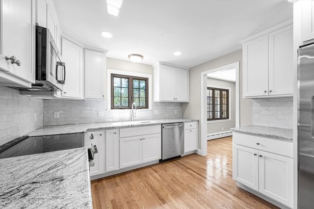 580 Parker St, East Longmeadow, MA 01028