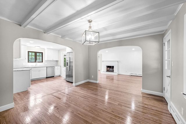 580 Parker St, East Longmeadow, MA 01028