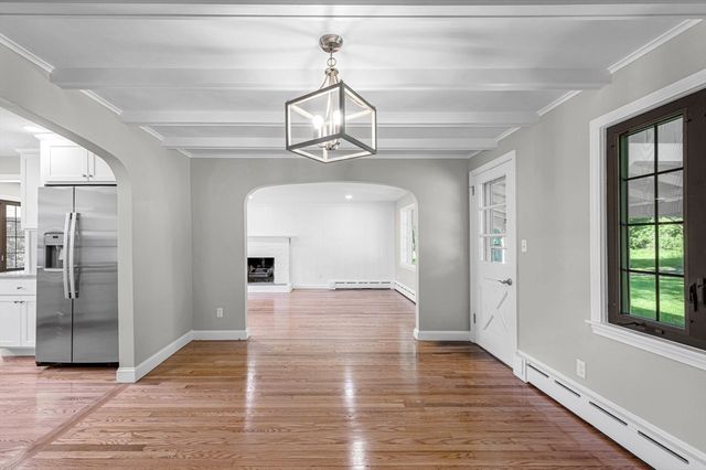 580 Parker St, East Longmeadow, MA 01028