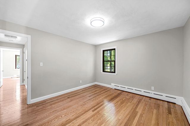 580 Parker St, East Longmeadow, MA 01028