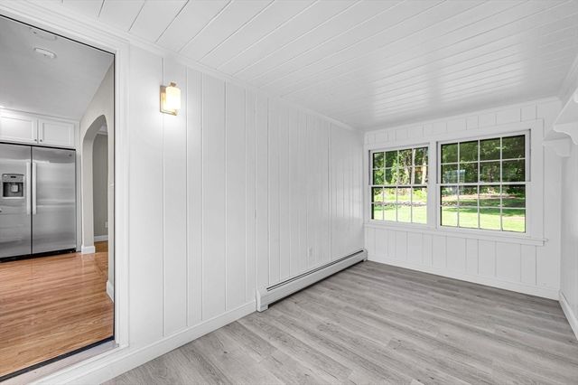 580 Parker St, East Longmeadow, MA 01028