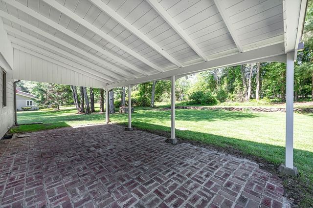 580 Parker St, East Longmeadow, MA 01028