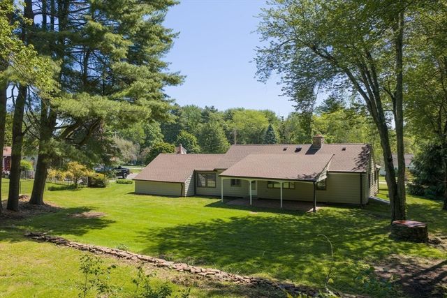 580 Parker St, East Longmeadow, MA 01028