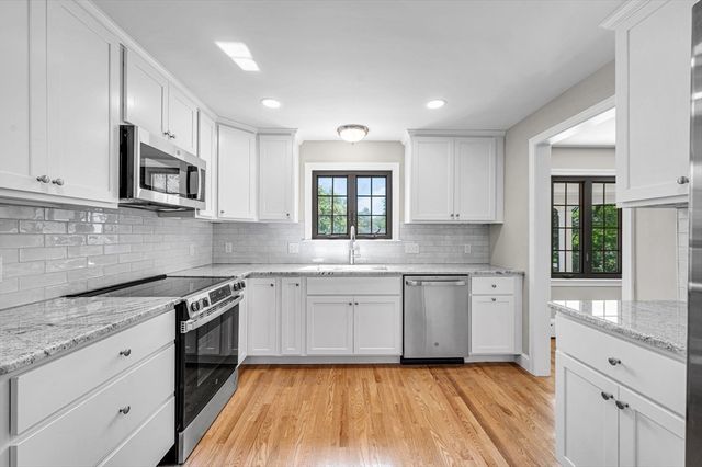 580 Parker St, East Longmeadow, MA 01028