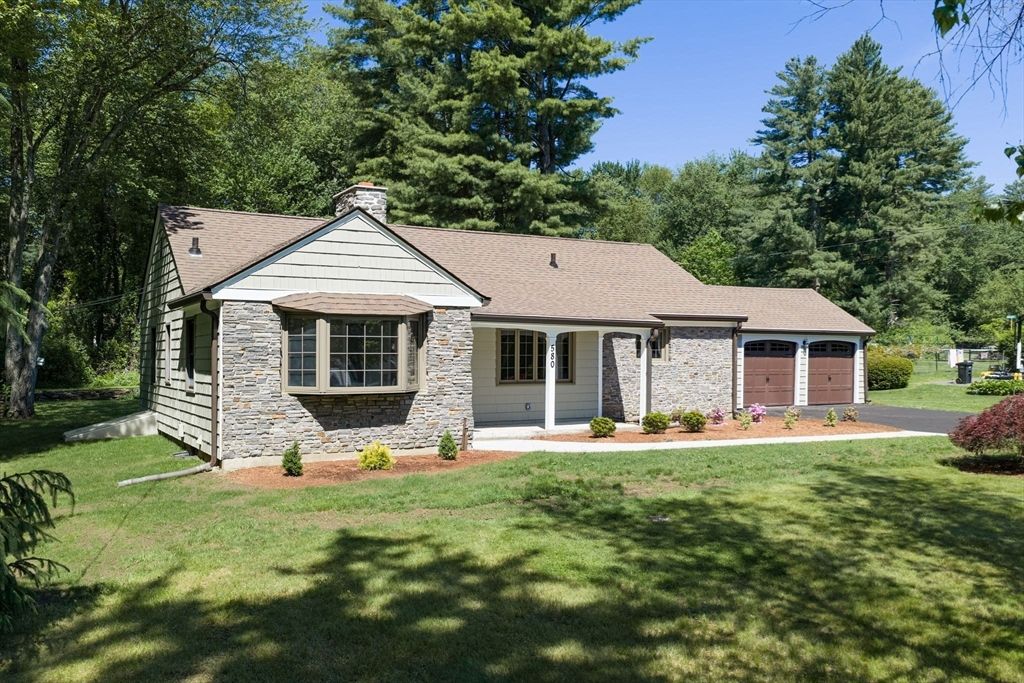 580 Parker St, East Longmeadow, MA 01028