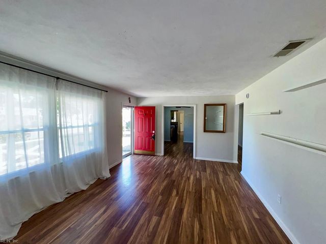 4025 Windsor Gate PL, Virginia Beach, VA 23452