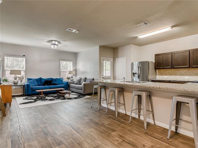 471 Cibolo Creek DR, Kyle, TX 78640