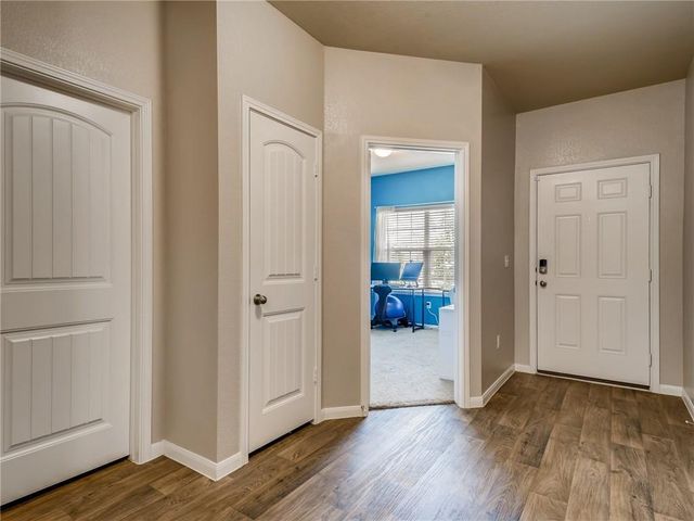 471 Cibolo Creek DR, Kyle, TX 78640