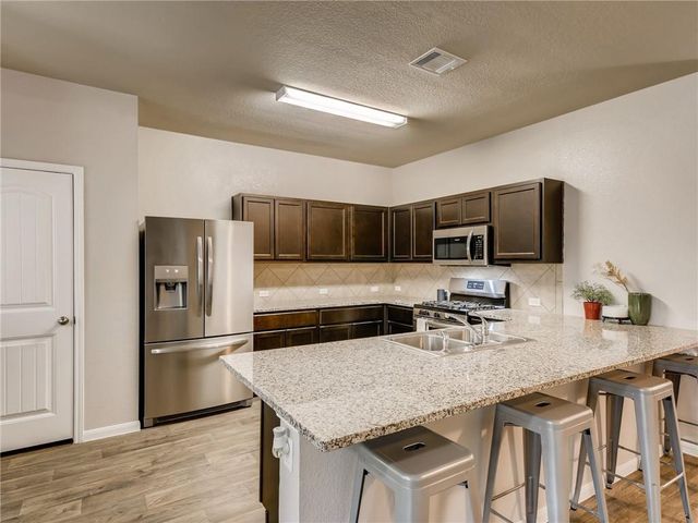 471 Cibolo Creek DR, Kyle, TX 78640