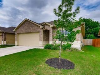 471 Cibolo Creek DR, Kyle, TX 78640
