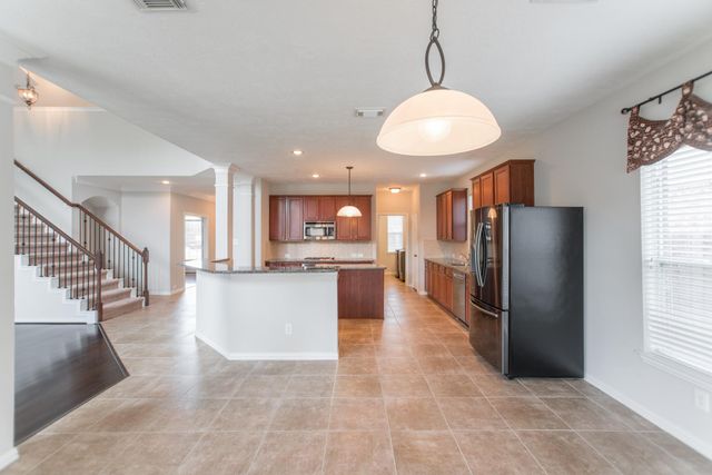 9402 Empress Crossing Drive, Spring, TX 77379