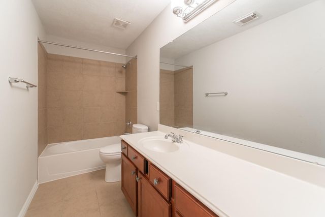 9402 Empress Crossing Drive, Spring, TX 77379