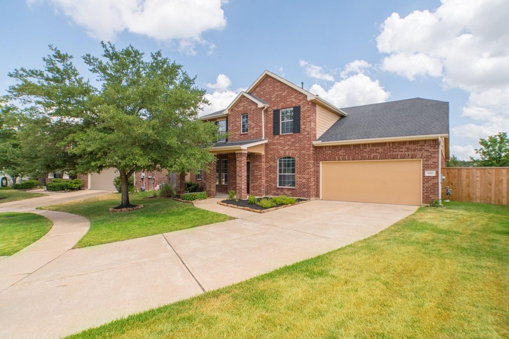 9402 Empress Crossing Drive, Spring, TX 77379