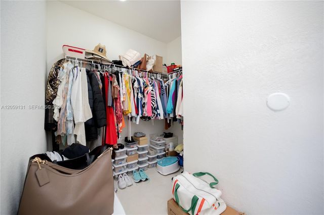 1046 NE 17th Ter, Homestead, FL 33033