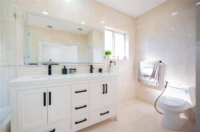 1046 NE 17th Ter, Homestead, FL 33033