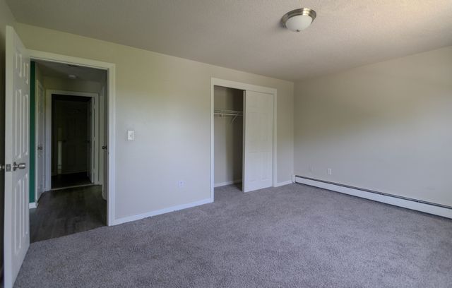 283 Privilege St 6, Woonsocket, RI 02895