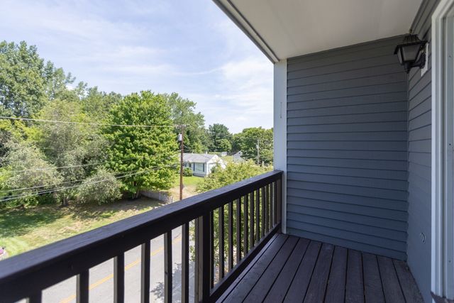 283 Privilege St 6, Woonsocket, RI 02895