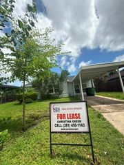 5950 Southville Street, Houston, TX 77033