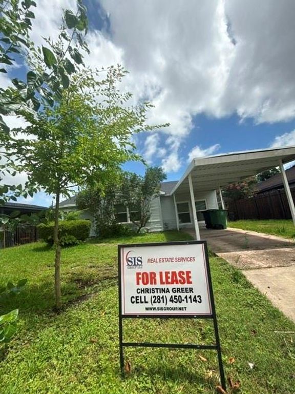 5950 Southville Street, Houston, TX 77033