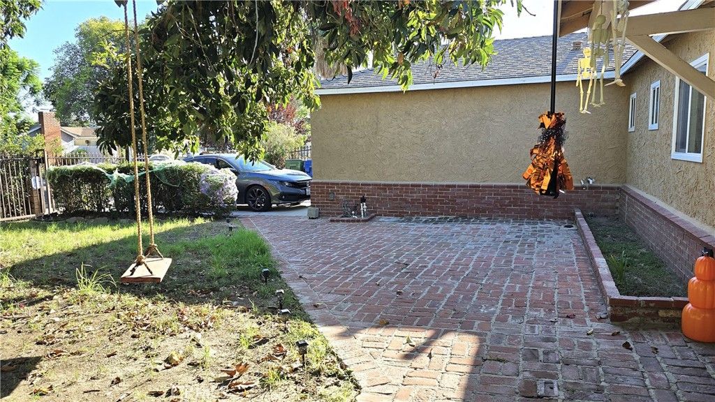 7865 Jamieson, Reseda, CA 91335 — photo 4