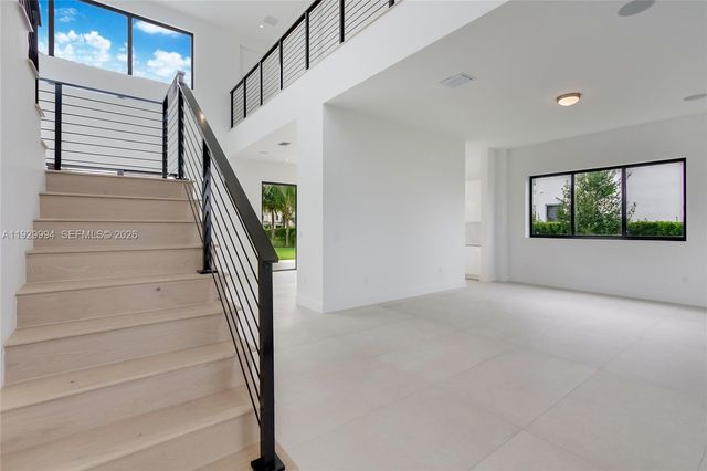 16492 S Botaniko Drive S, Weston, FL 33326