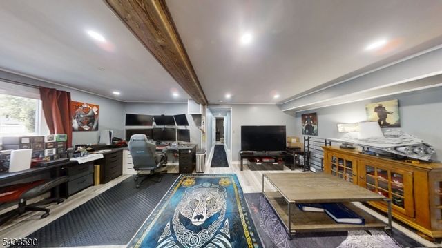 4 Meade Ct, Piscataway Twp., NJ 08854