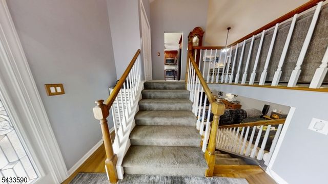 4 Meade Ct, Piscataway Twp., NJ 08854