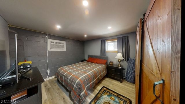 4 Meade Ct, Piscataway Twp., NJ 08854