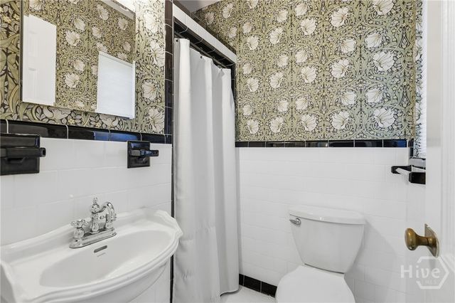 719 E 55th Street, Savannah, GA 31405