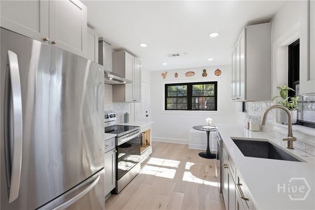 719 E 55th Street, Savannah, GA 31405