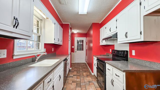 301 Crutcher Circle, Athens, AL 35611