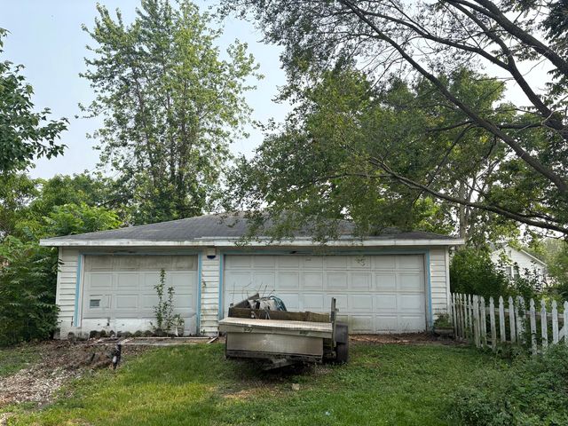 718 Richmond Street, Joliet, IL 60435