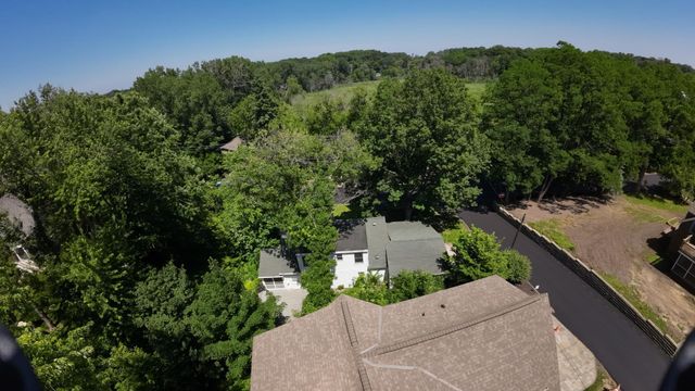 1150 La Salle Street, Wayzata, MN 55391