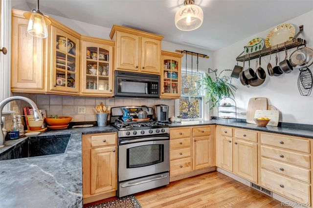 1260 Dahlia Street, Denver, CO 80220