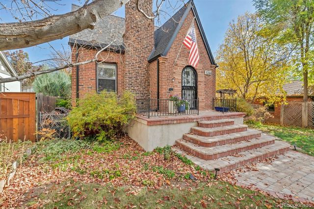 1260 Dahlia Street, Denver, CO 80220