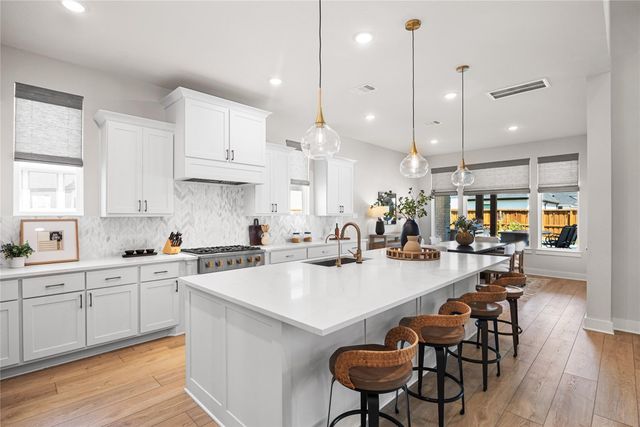 4130 Pleasant Ridge Drive, Spring, TX 77386