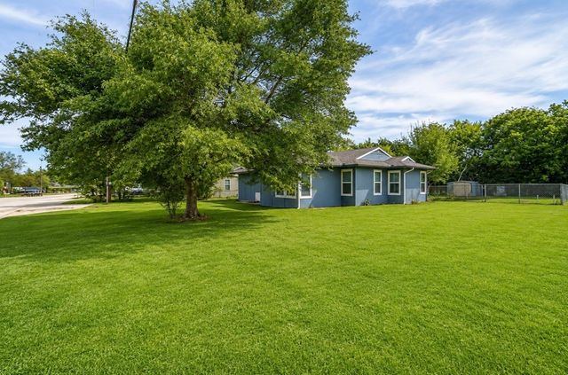 500 N Main Street, Joshua, TX 76058