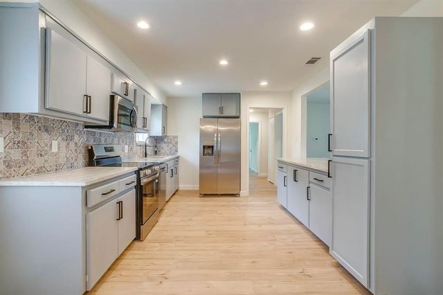 500 N Main Street, Joshua, TX 76058