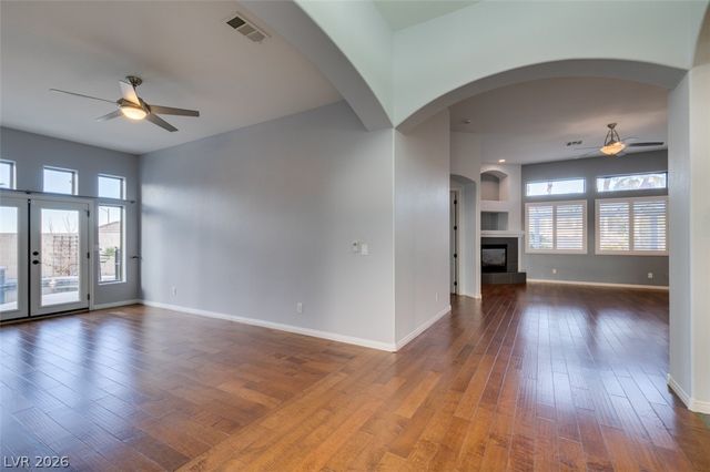 2042 Poetry Avenue, Henderson, NV 89052