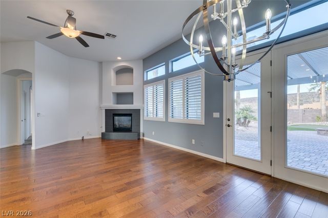 2042 Poetry Avenue, Henderson, NV 89052