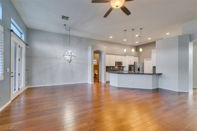 2042 Poetry Avenue, Henderson, NV 89052