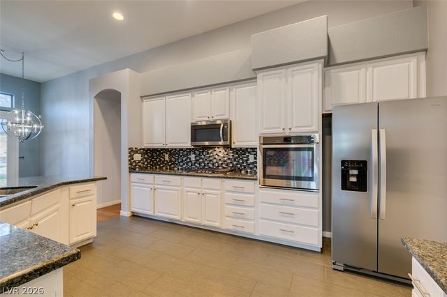 2042 Poetry Avenue, Henderson, NV 89052