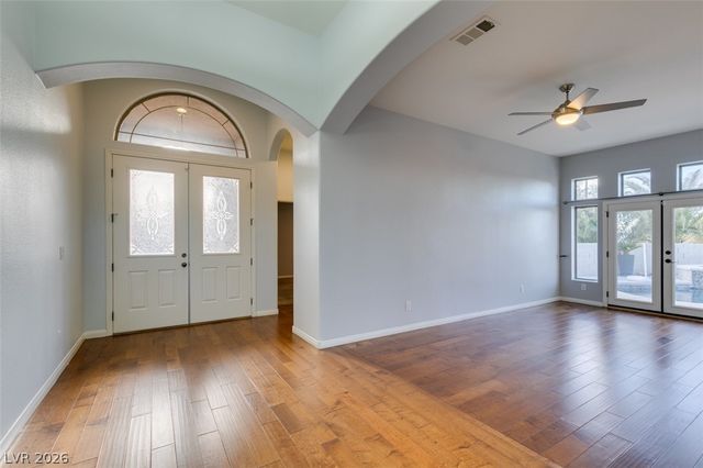 2042 Poetry Avenue, Henderson, NV 89052