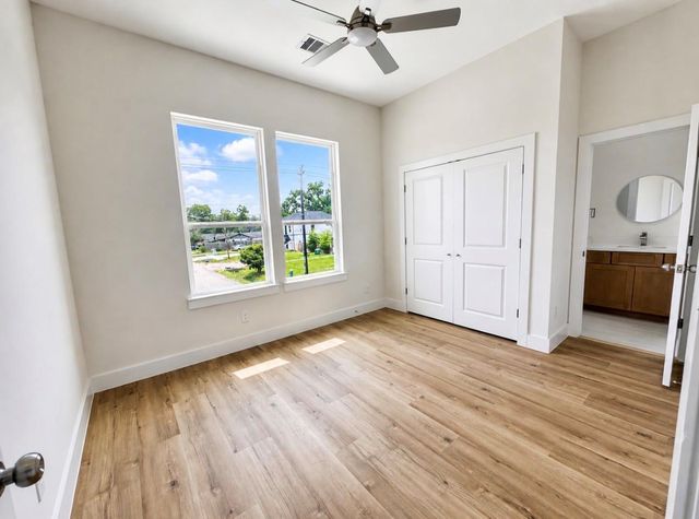 5921 Eastland Street, Houston, TX 77028