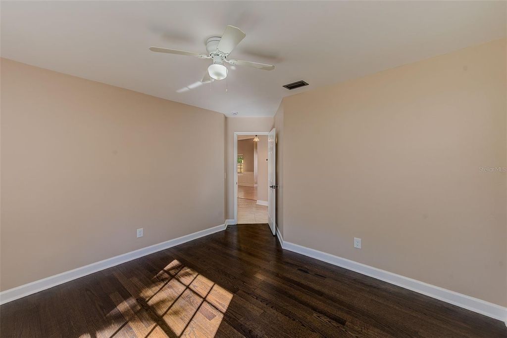 Image 18 of property listing at 4607 W LOUGHMAN STREET, Tampa, FL 33616