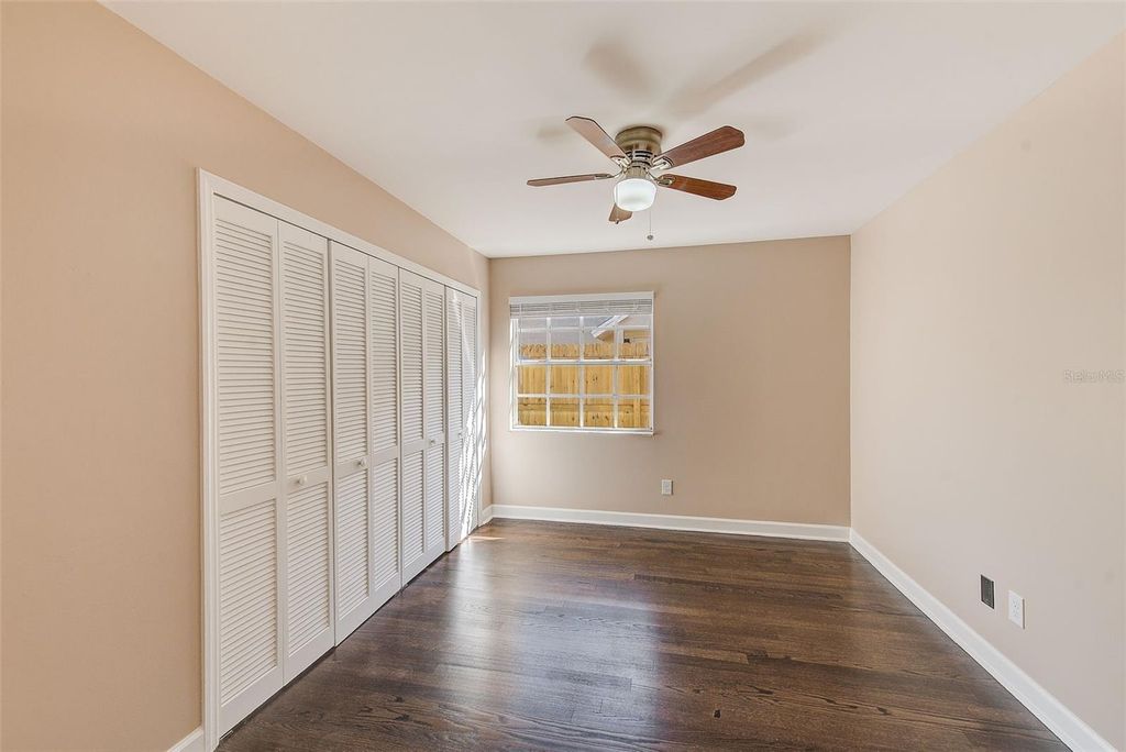 Image 20 of property listing at 4607 W LOUGHMAN STREET, Tampa, FL 33616