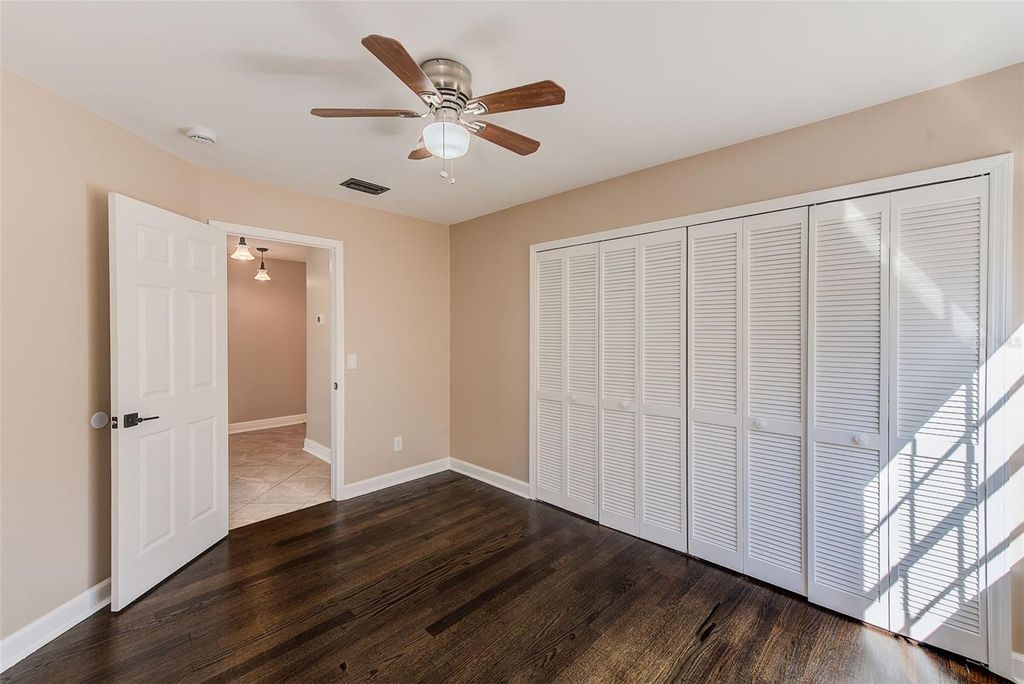 Image 21 of property listing at 4607 W LOUGHMAN STREET, Tampa, FL 33616