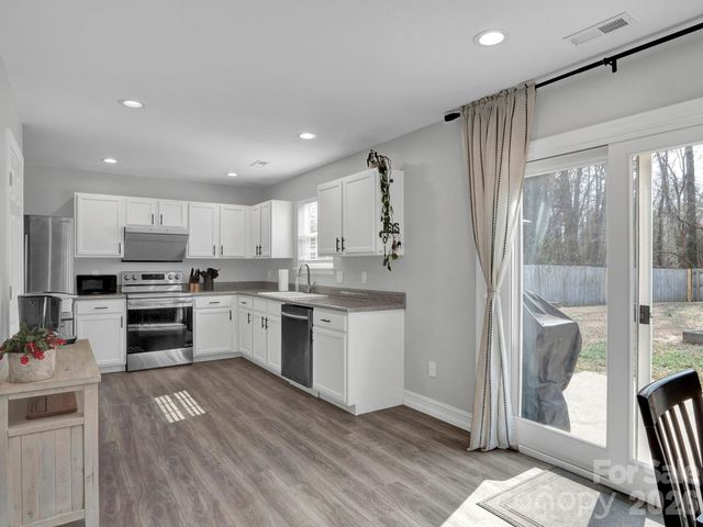 3807 Edgeview Drive, Indian Trail, NC 28079